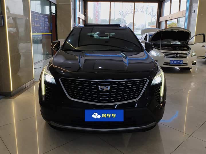 Фото 2 - Cadillac XT4