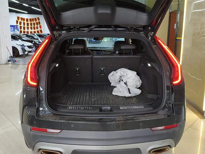 Фото 4 - Cadillac XT4