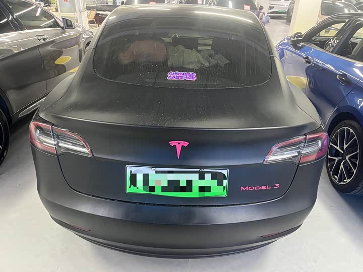 Фото 8 - Tesla Model 3