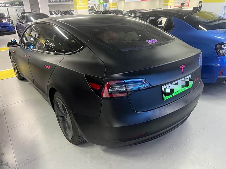 Фото 9 - Tesla Model 3