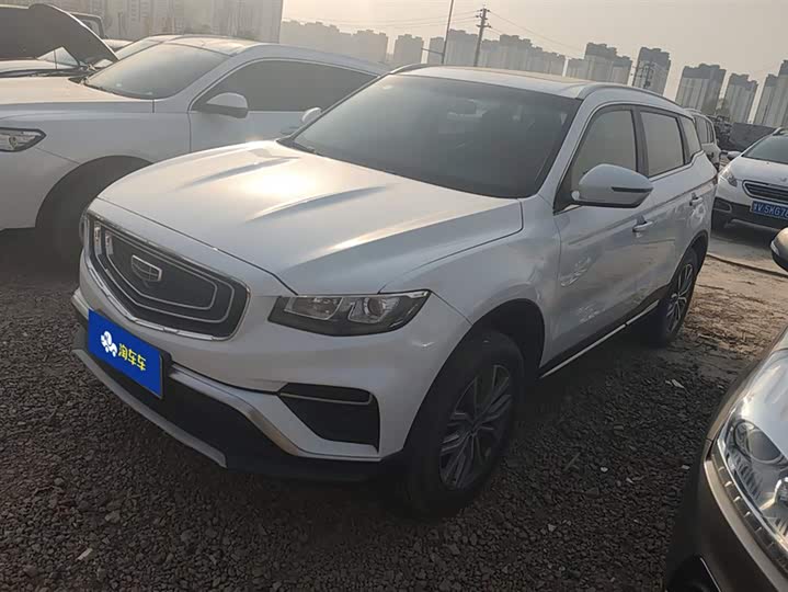 Фото 1 - Geely Atlas