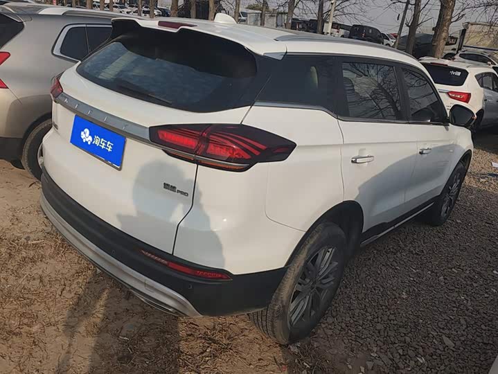 Фото 3 - Geely Atlas