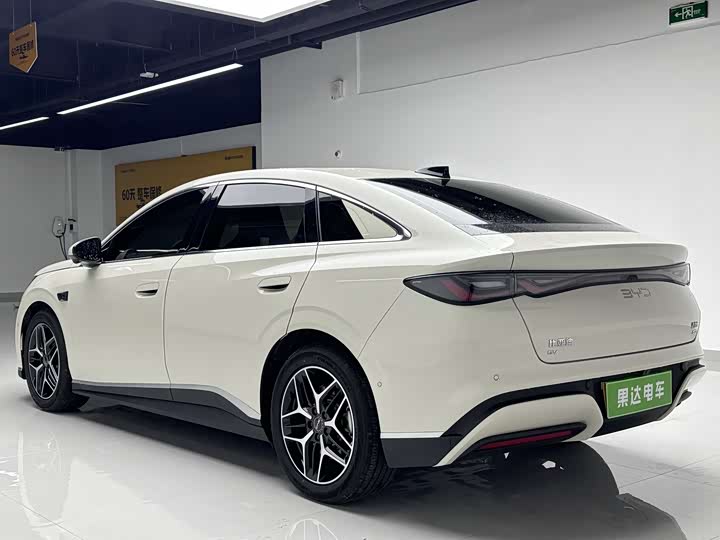 Фото 8 - BYD Seal 06 Hybrid/EV