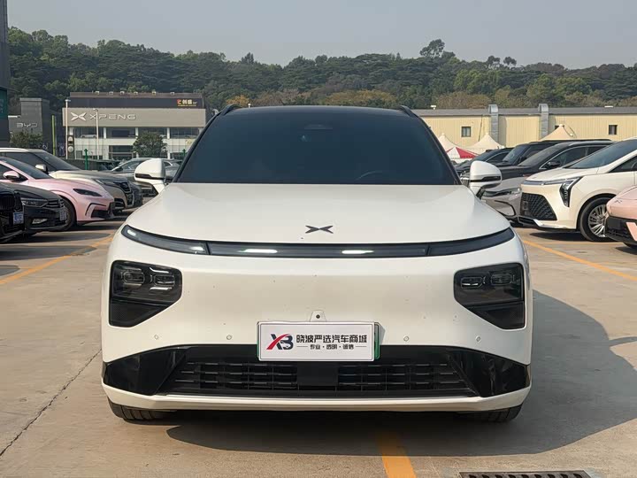 Фото 2 - XPeng G9