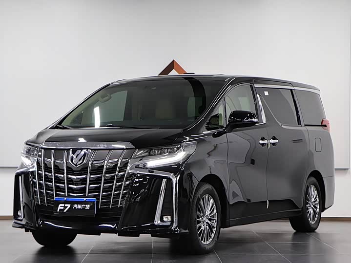 Фото 1 - Toyota Alphard