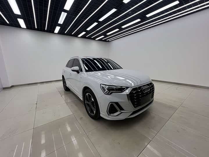Фото 3 - Audi Q3