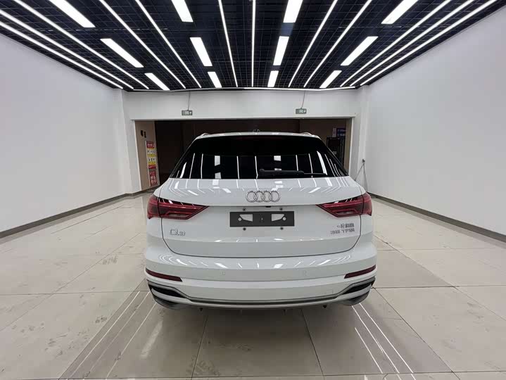 Фото 5 - Audi Q3