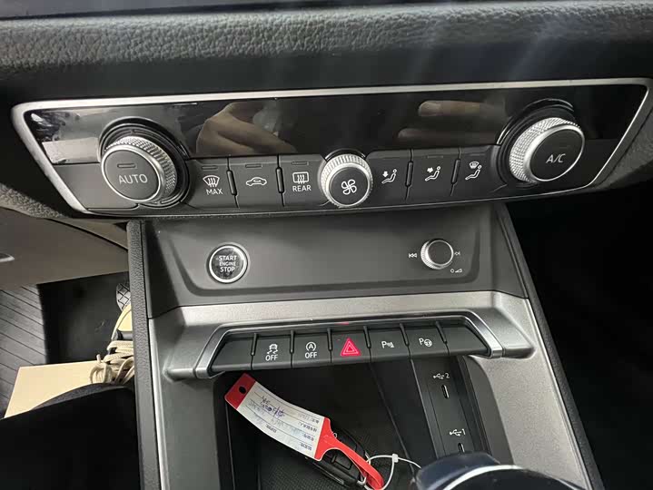 Фото 9 - Audi Q3