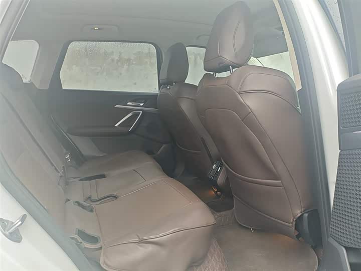 Фото 5 - BMW iX1