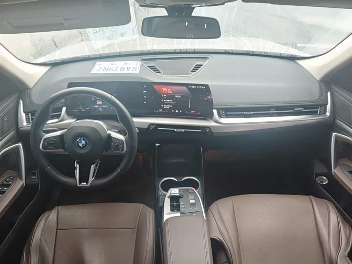 Фото 6 - BMW iX1