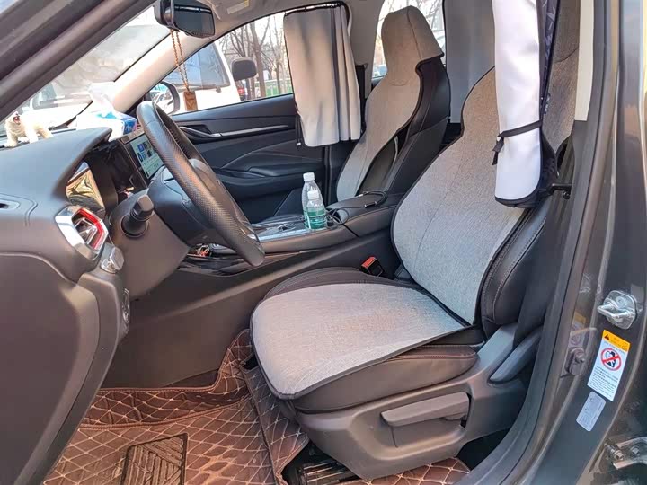 Фото 8 - Changan Oshan X5