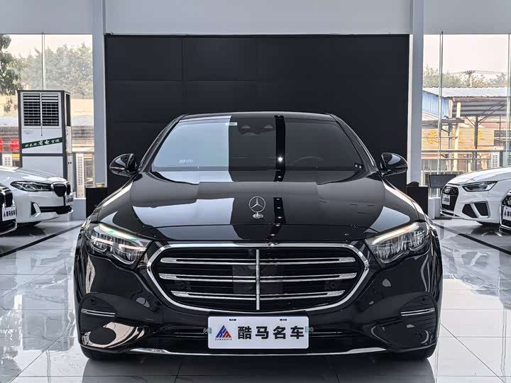 Фото 2 - Mercedes-Benz E-Class