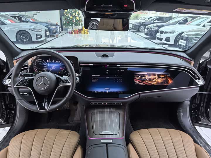 Фото 7 - Mercedes-Benz E-Class