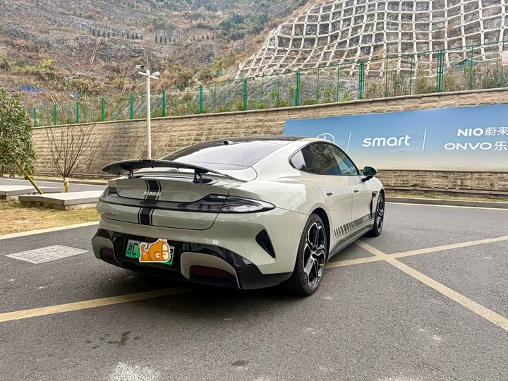 Фото 4 - Xiaomi SU7