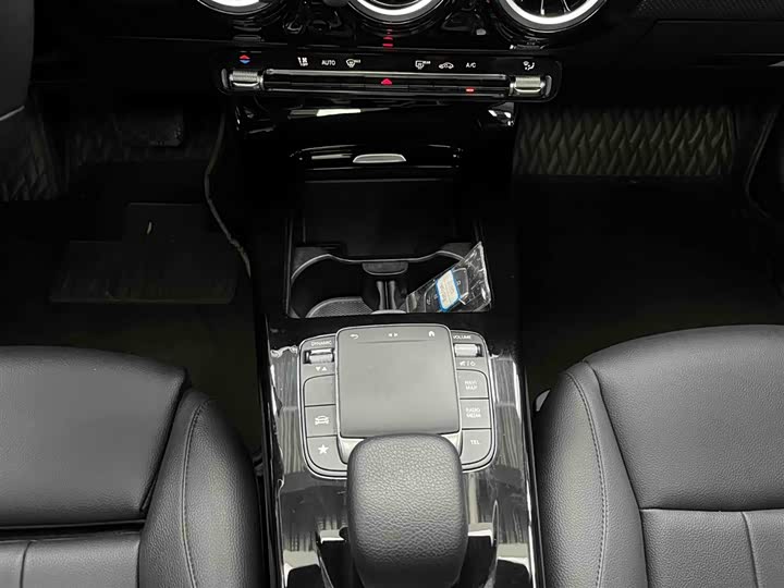 Фото 6 - Mercedes-Benz A-Class