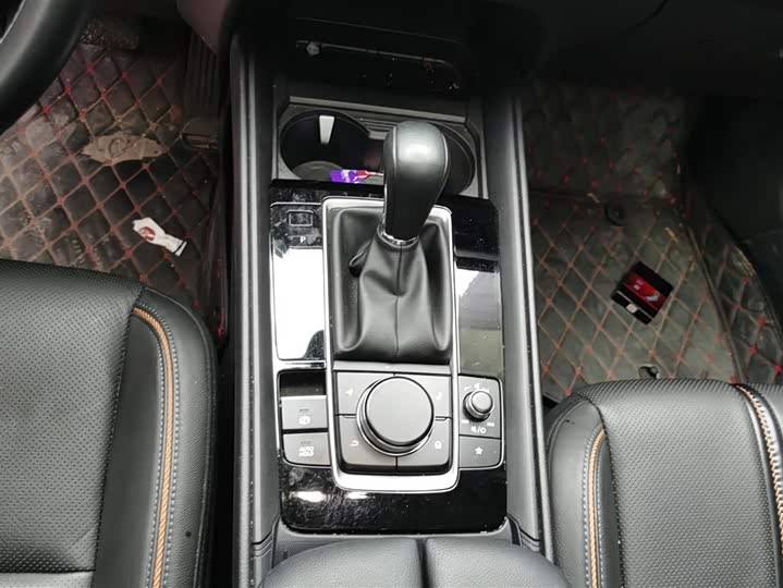 Фото 7 - Mazda CX-50