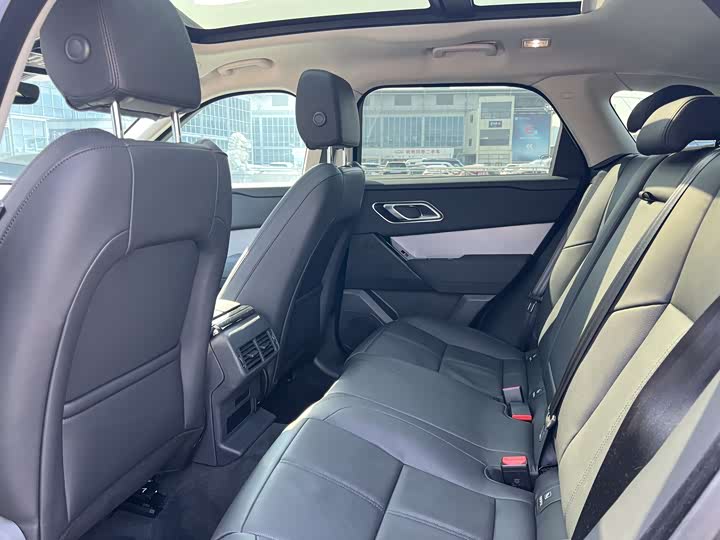 Фото 3 - Land Rover Range Rover Velar