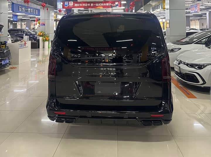 Фото 4 - Mercedes-Benz V-Class