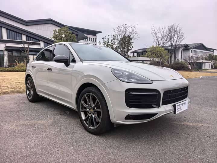 Фото 2 - Porsche Cayenne