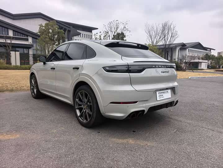 Фото 4 - Porsche Cayenne