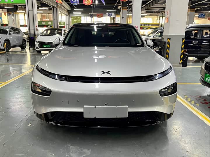 Фото 2 - XPeng P7