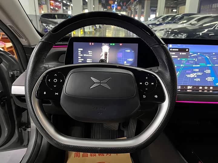 Фото 7 - XPeng P7