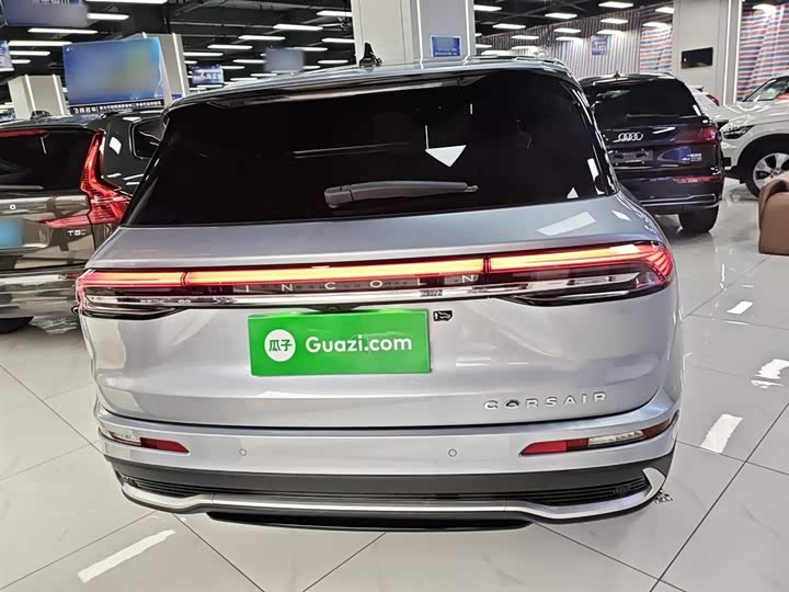 Фото 6 - Lincoln Corsair