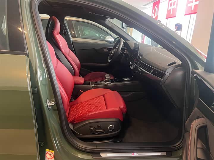 Фото 8 - Audi S4