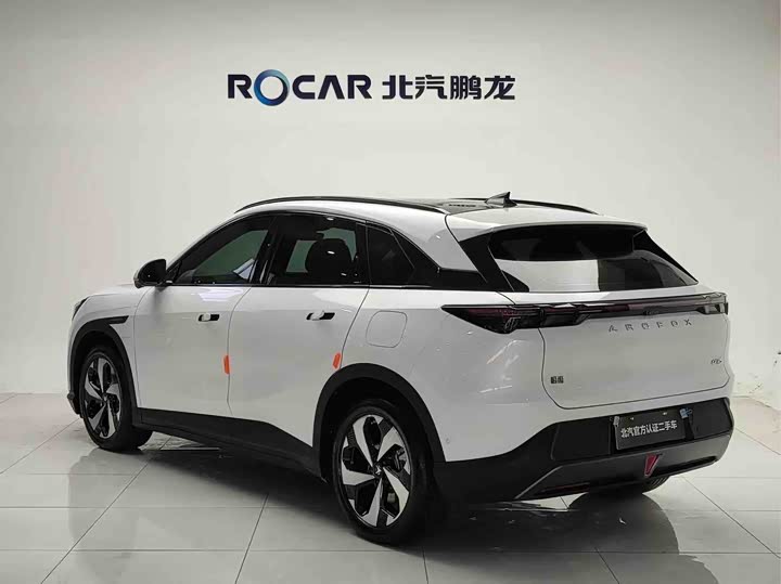 Фото 4 - BAIC Arcfox Alpha T5