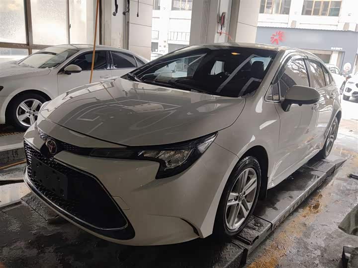 Фото 2 - Toyota Levin