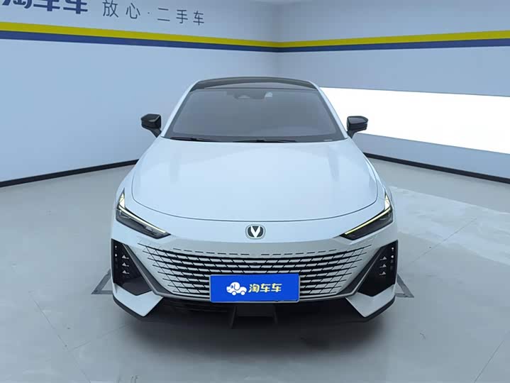 Фото 2 - Changan UNI-V