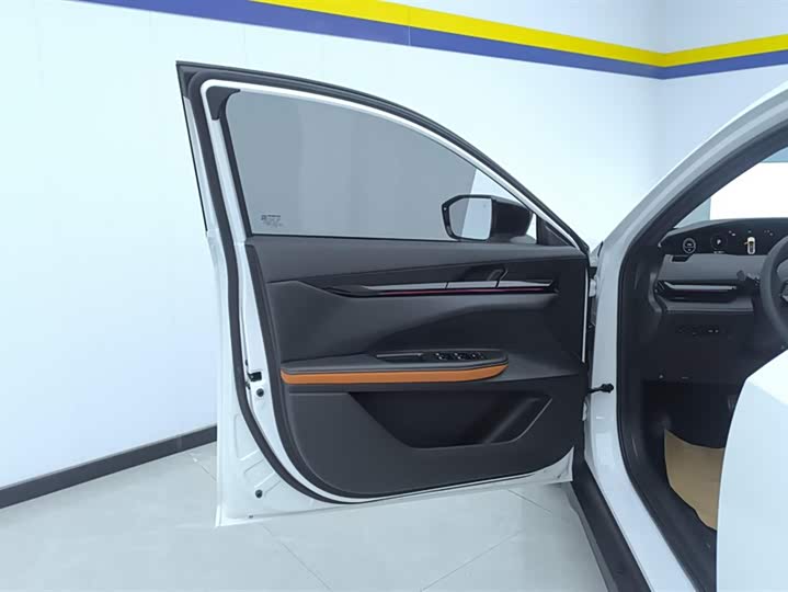 Фото 7 - Changan UNI-V