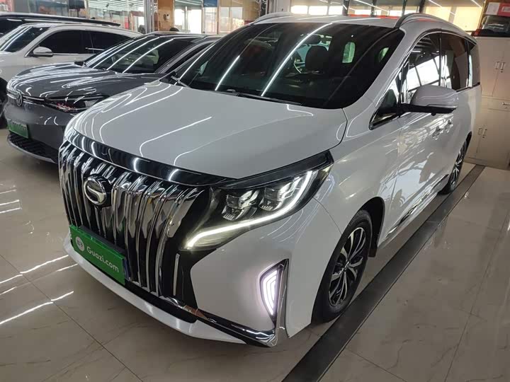 Фото 2 - GAC Trumpchi M8