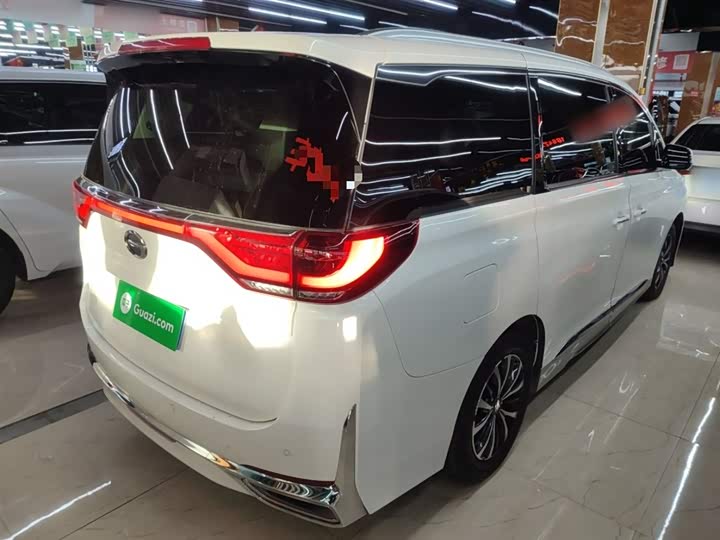 Фото 7 - GAC Trumpchi M8