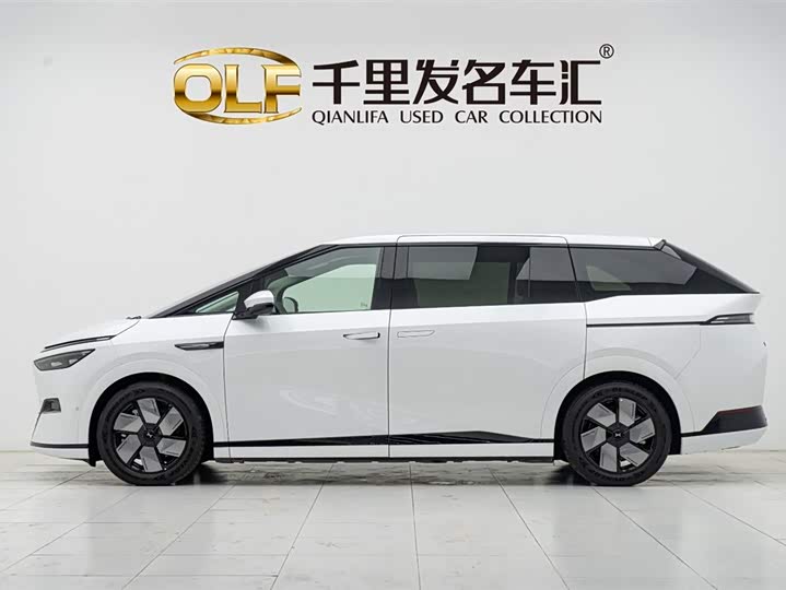 Фото 7 - XPeng X9