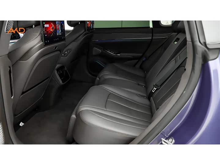 Фото 7 - Denza Z9