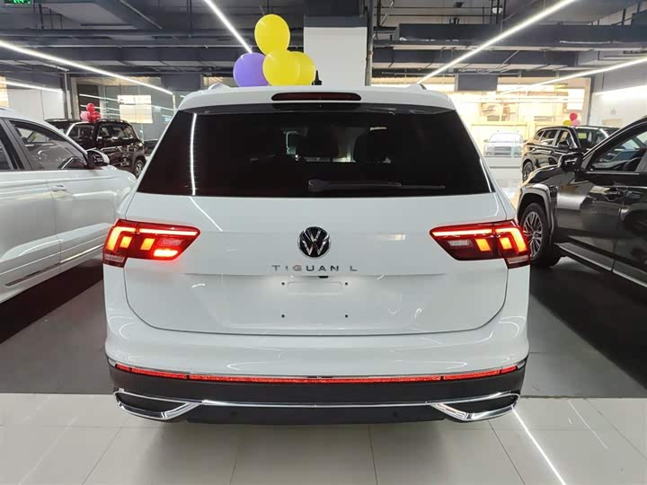 Фото 6 - Volkswagen Tiguan L Pro