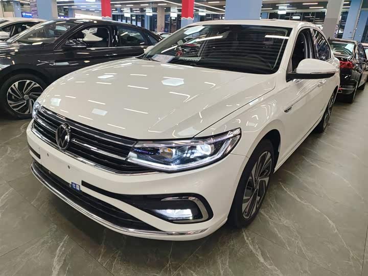 Фото 2 - Volkswagen Bora