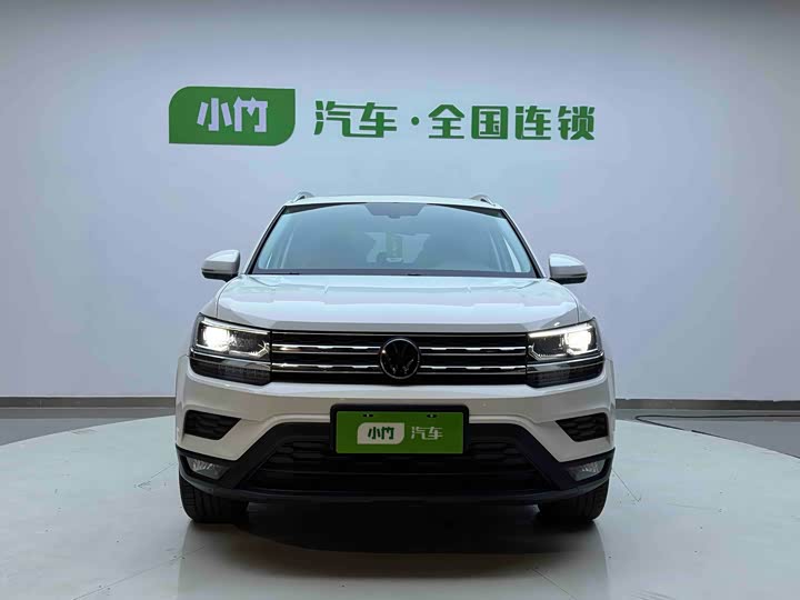 Фото 2 - Volkswagen Tharu