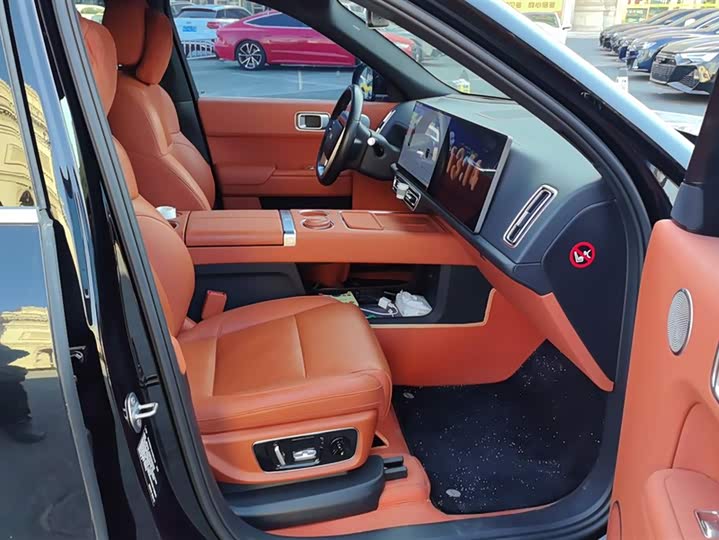 Фото 8 - LiXiang L8