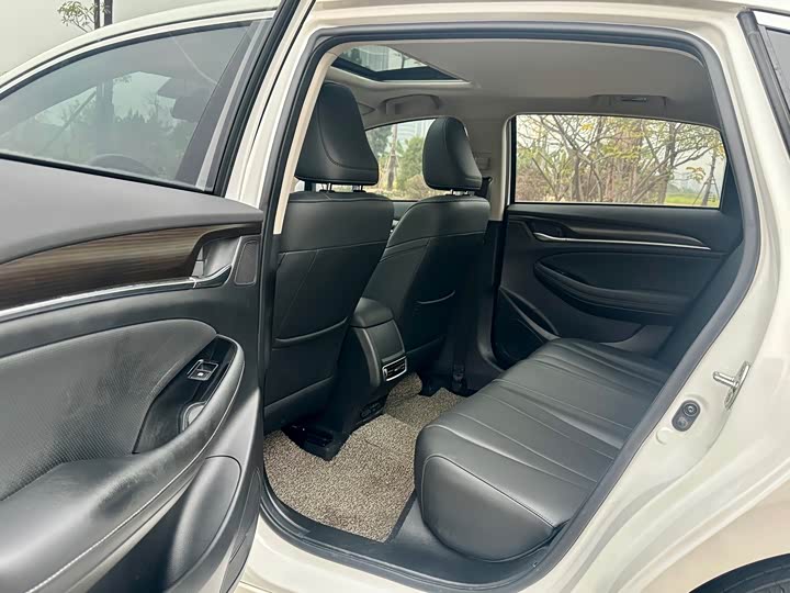 Фото 9 - GAC Trumpchi GA6