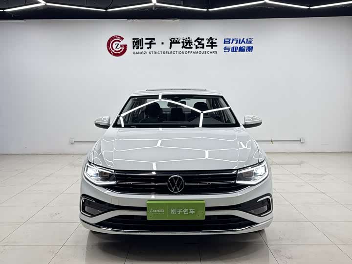 Фото 2 - Volkswagen Bora