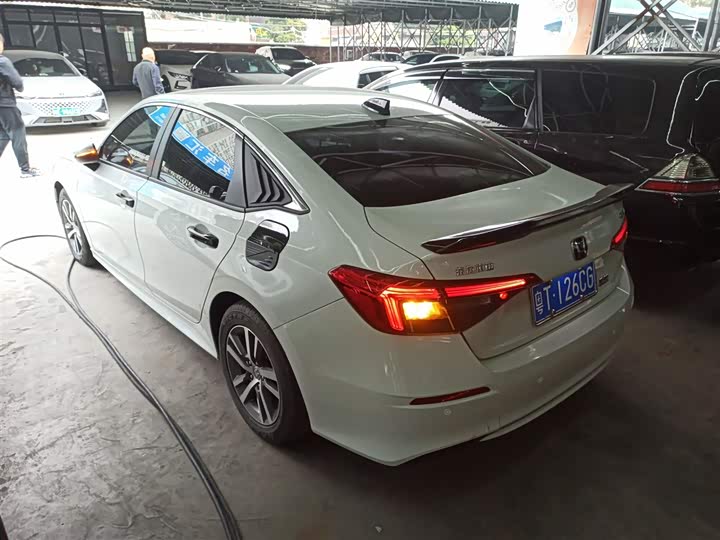 Фото 5 - Honda Civic