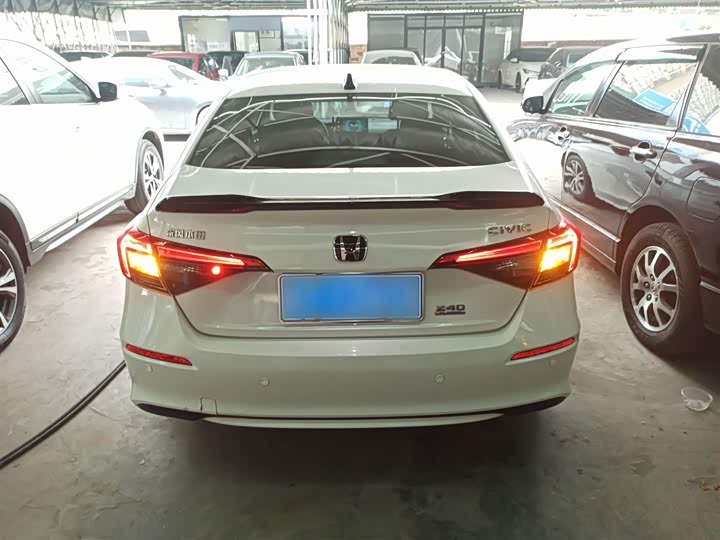 Фото 6 - Honda Civic