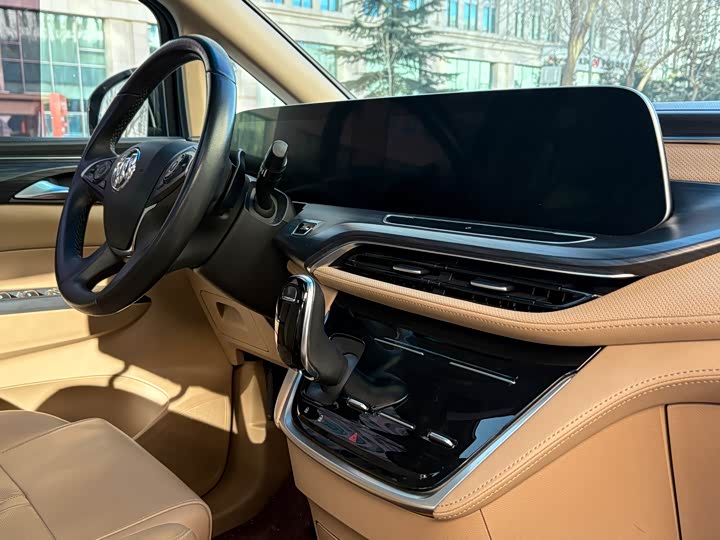 Фото 8 - Buick GL8 ES