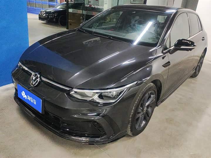 Фото 1 - Volkswagen Golf