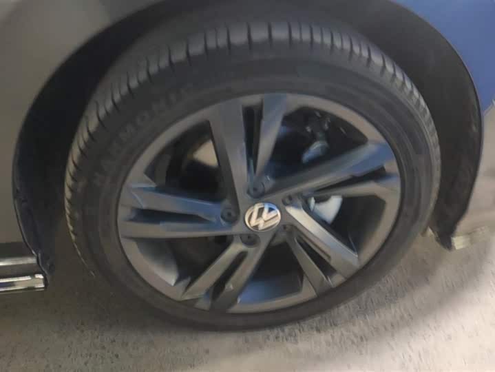 Фото 6 - Volkswagen Golf