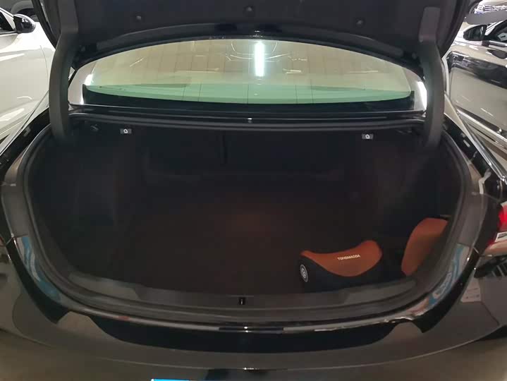 Фото 4 - Buick LaCrosse