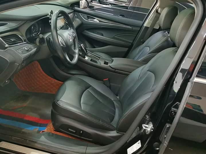 Фото 9 - Buick LaCrosse