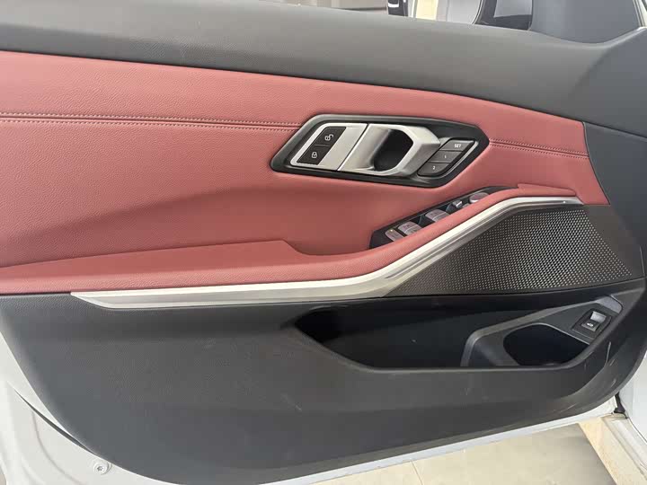 Фото 4 - BMW 3 Series